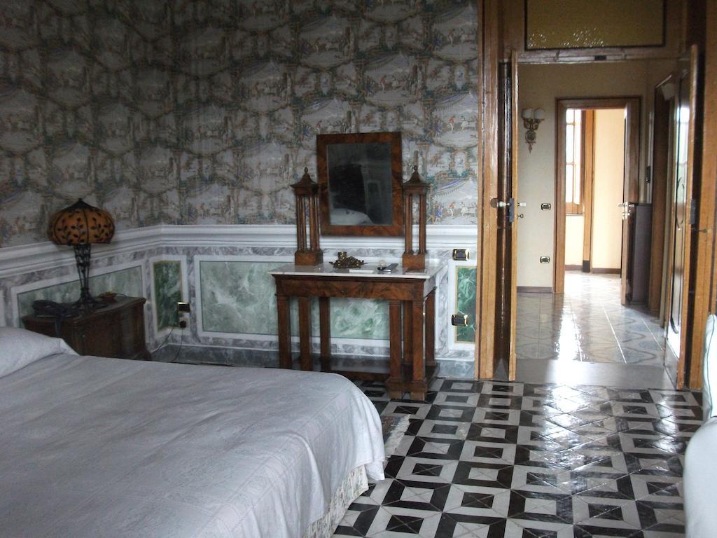 Villa Marcello Caserta Szoba fotó