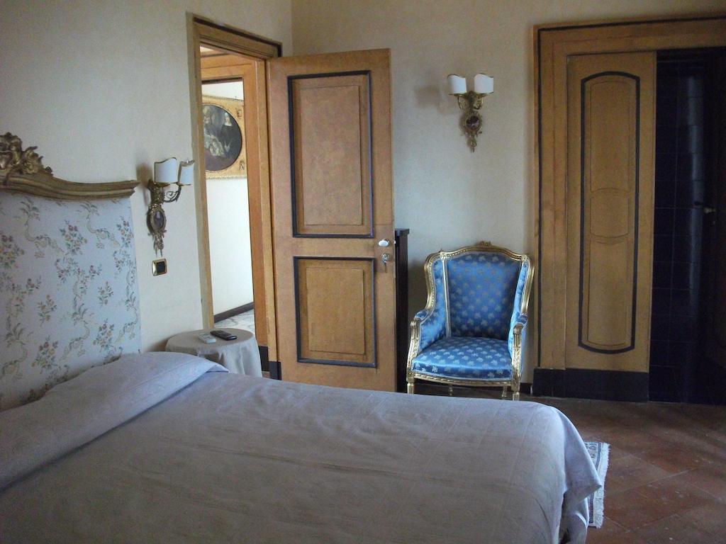 Villa Marcello Caserta Szoba fotó